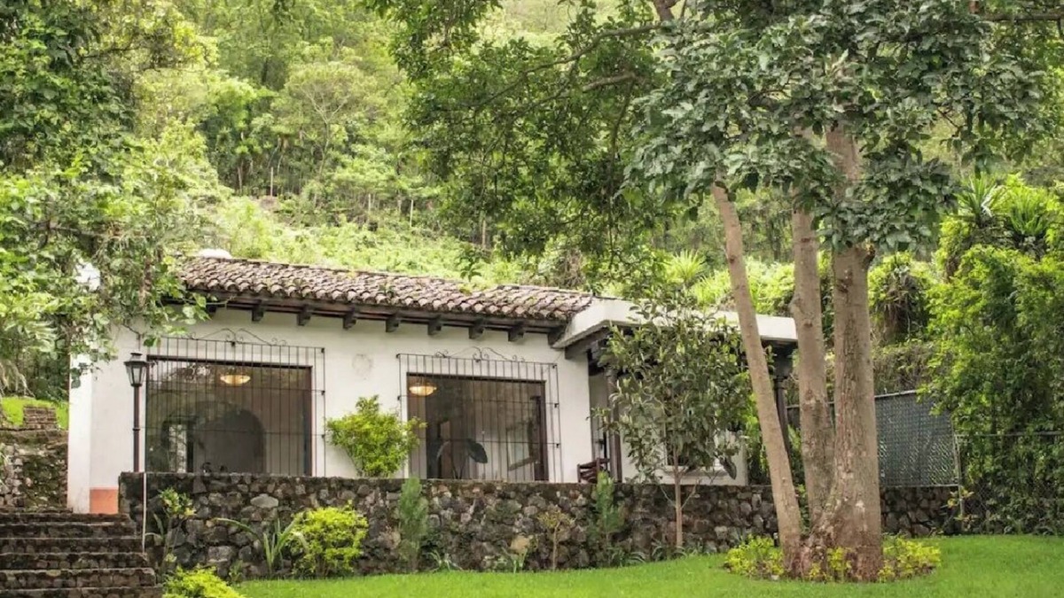 Santa Ana House | A Tranquil Sanctuary for Inner Peace and Renewal