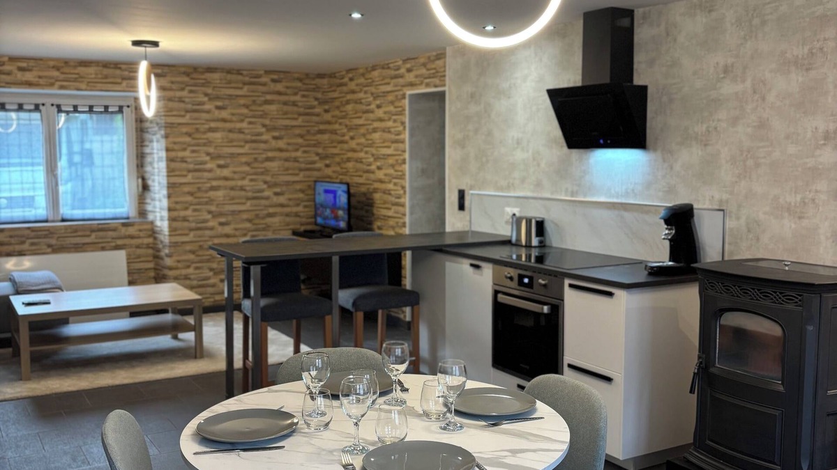 Rolampont House | A traveler's rest