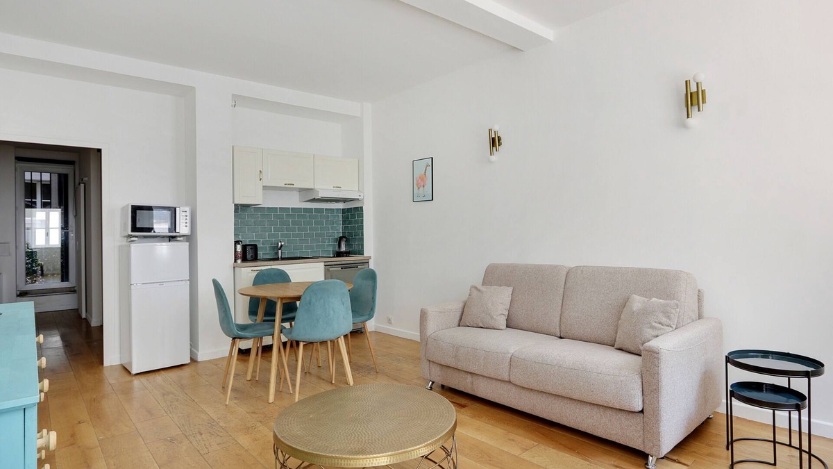Quartier de l'Ecole-Militaire Apartment | A Trendy 1-BDR Apartment in Saint Germain