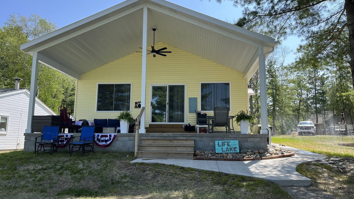 Canada Creek Ranch House | A true paradise lake house with beautiful sunsets year round direct trail access