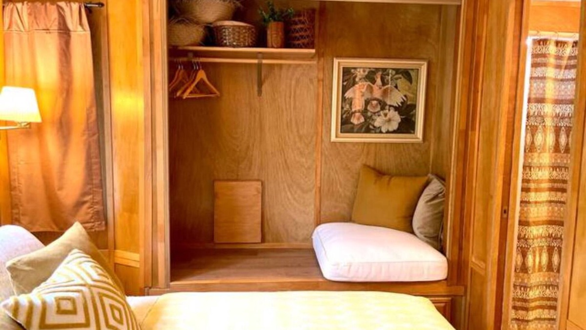 Sherkston Cabin | A unique beautiful cottage located in the Sherkston Shores resort!