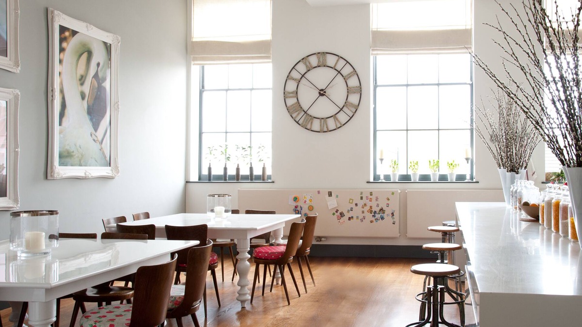 St. Mary's Park House | A unique contemporary house close to Battersea Park sleeps 8