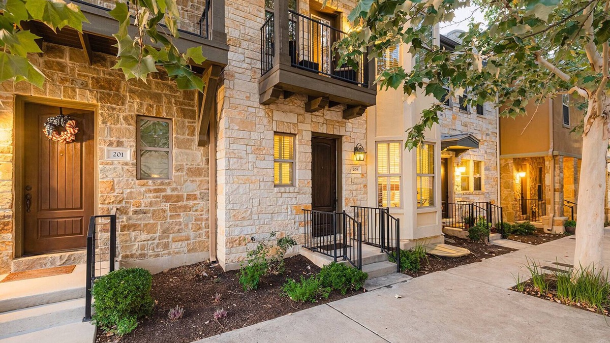 Georgetown House | A Unique Experience With Private Elevator, Rooftop Terrace, San Gabriel Views!