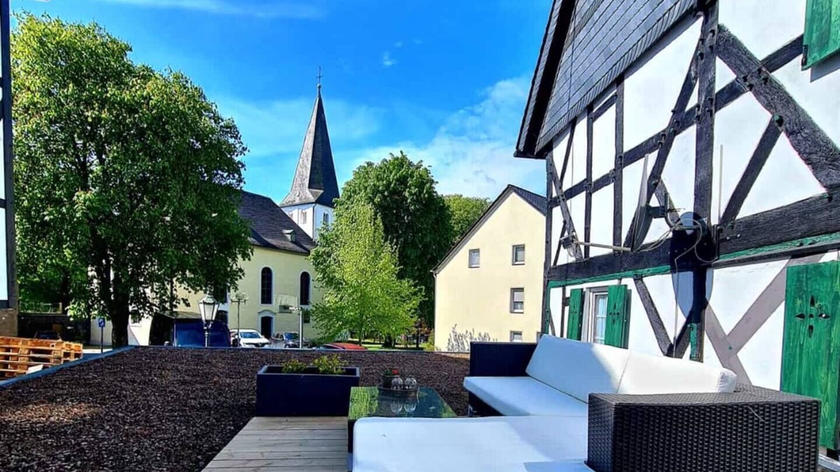 Schladern House | A vacation apartment right in the city center and only 5 minutes from the train station