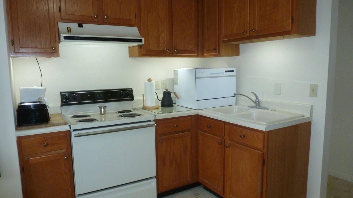 Inwood Apartment | A very cozy apartment just minutes from I-81