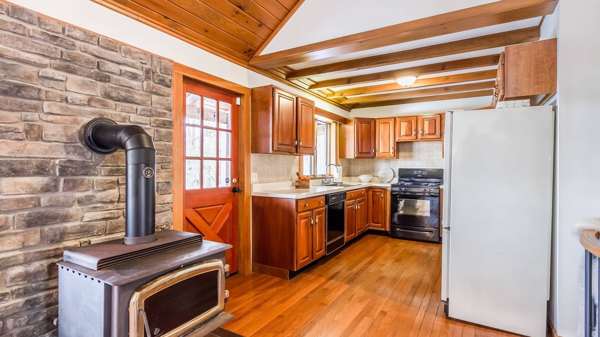 Bristol Hills House | A Very Private Getaway