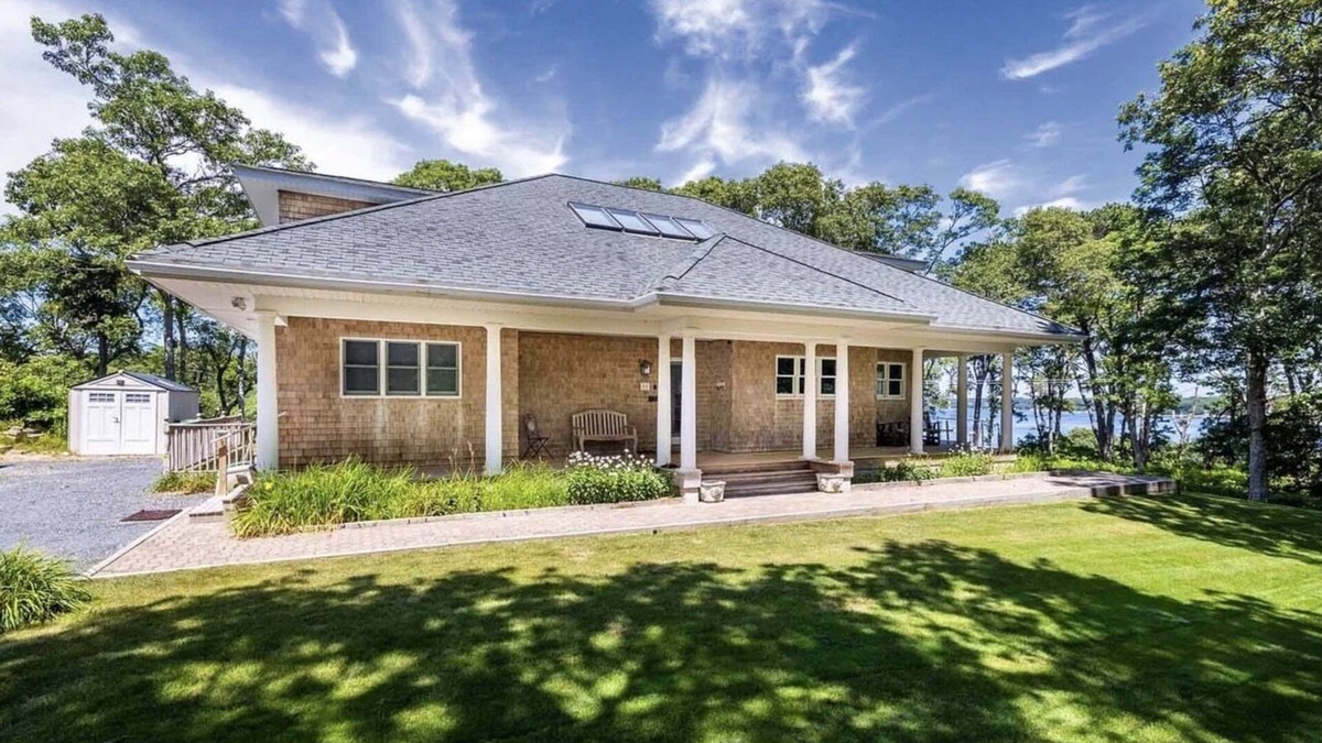Vineyard Haven House | A View Fit for Royalty!nTop Compliments: so clean! fab hot tub! best view!