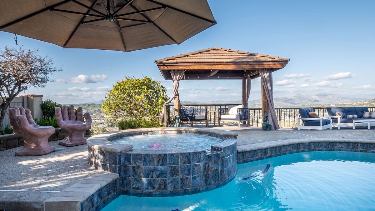 El Cajon House | A Walk in the Clouds: Stunning Views, Game Room, Pool & Hot Tub!