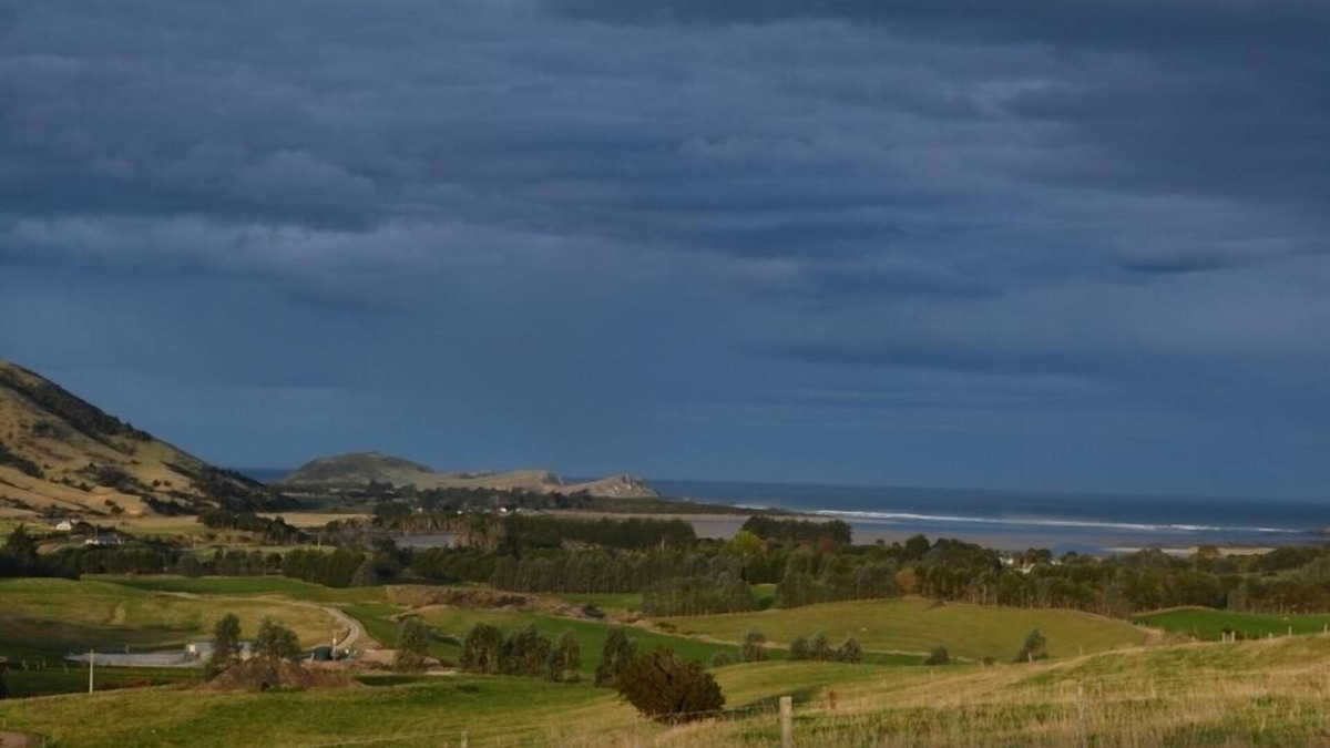 Owaka Cottage | A warm, cosy home perfect for your Catlins visit