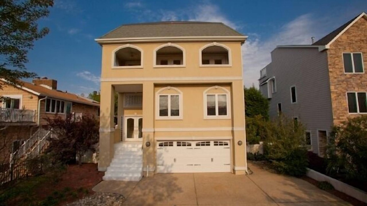 Croatan Beach House | A Wave From It All - Croatan VB