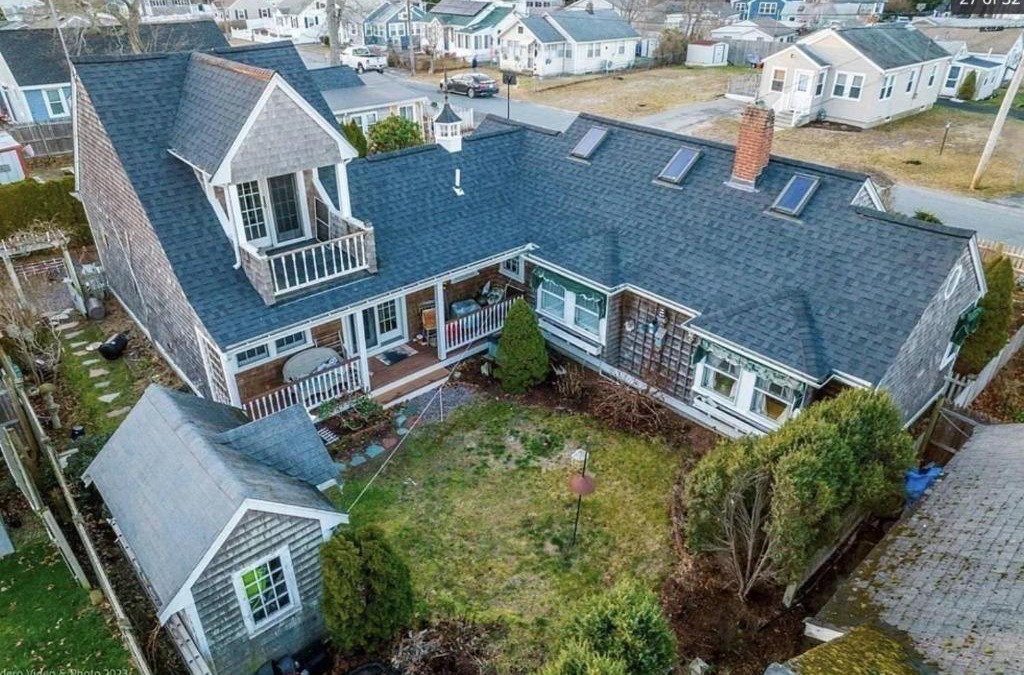 Wareham Center House | A Wave from it All: Swift's Beach Wareham