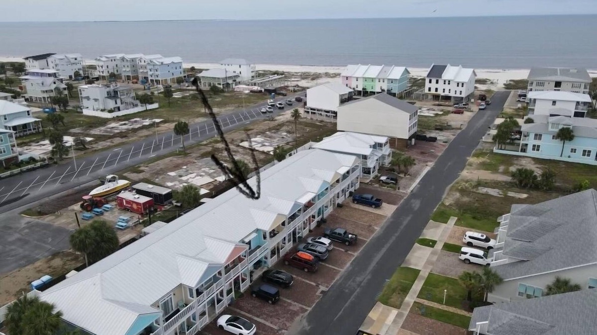Mexico Beach House | A Wave From It All - Townhouse 2 Bed/2.5 bath/sleeps 6.
