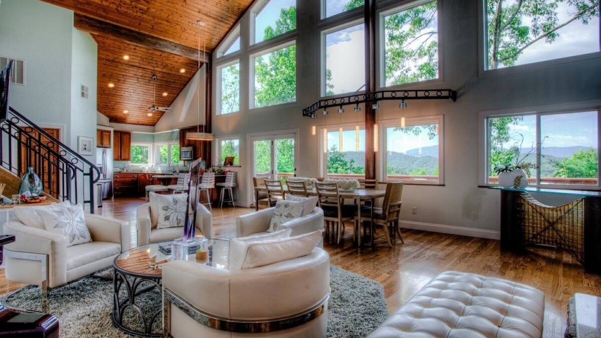 Rambling Ridge House | A Whispering Stream | Luxurious Mountain Home | Hot Tub and Sauna