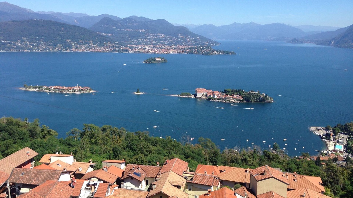 Someraro Apartment | A window 4 overlooking Lake Maggiore!