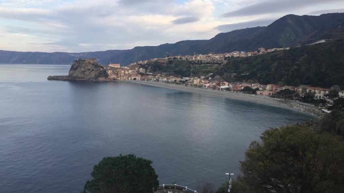 Scilla Apartment | A window on the sea