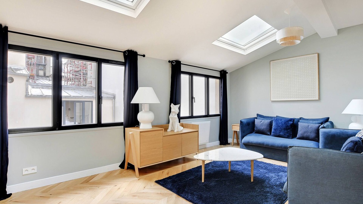 Montmartre Apartment | A Wonderful 2-BR/2BA in Montmartre