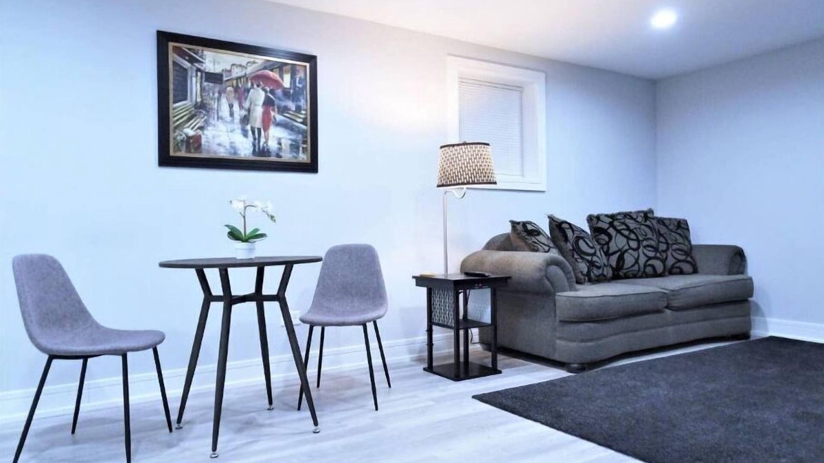 Forest Park House | A5 Luxurious Garden Unit Near Chicago