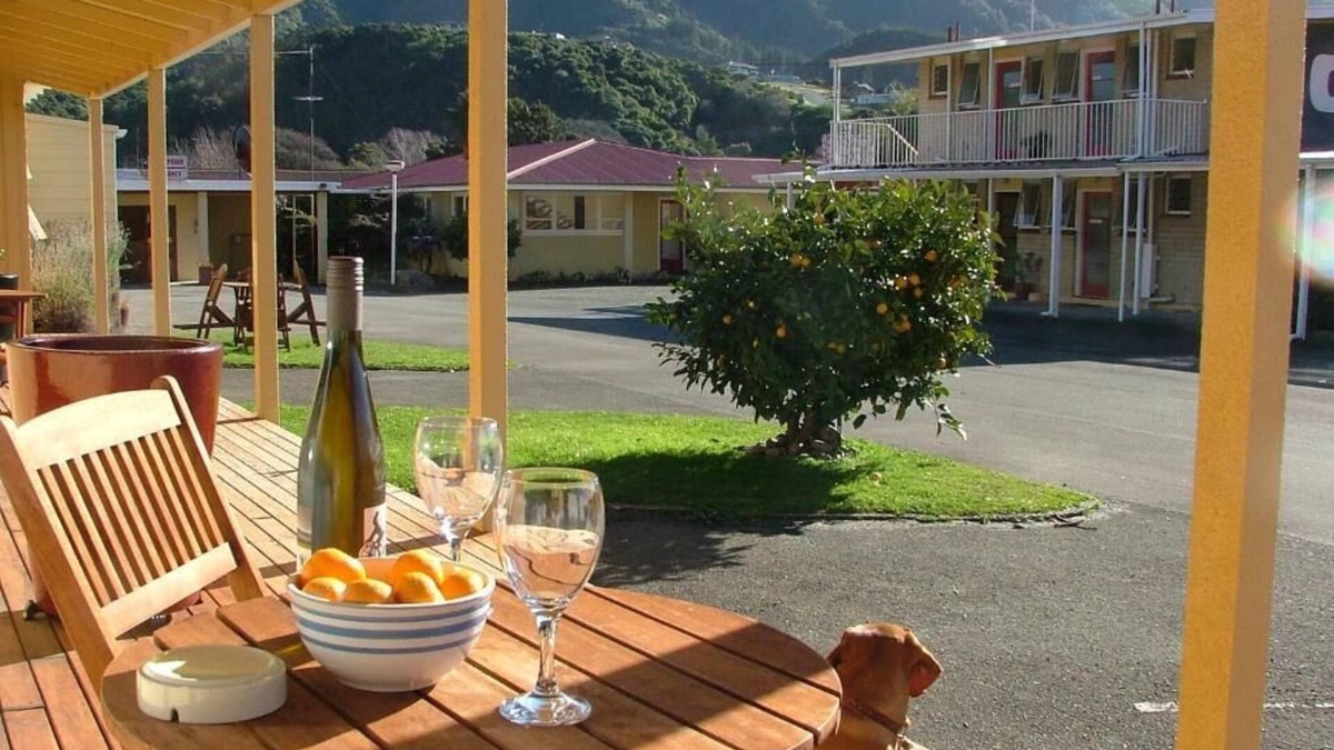 Picton Hotel | AAA Marlin Motel