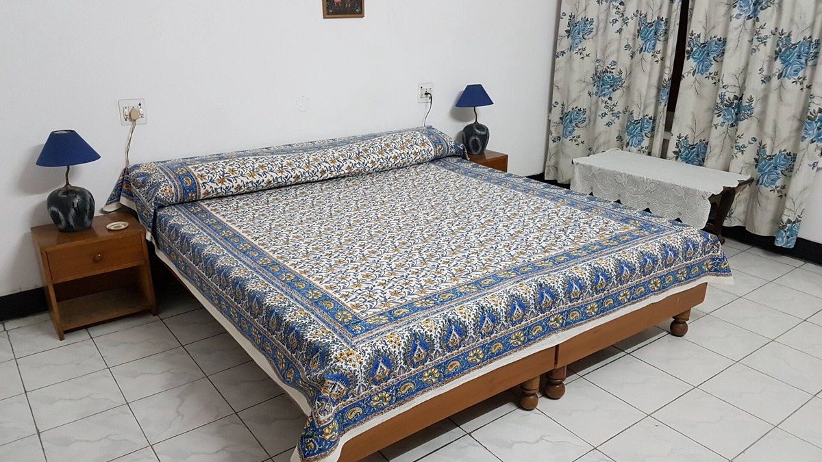 Patel Nagar Bed & Breakfast | Aananda Bed and Breakfast, East Patel Nagar New Delhi, is centrally located