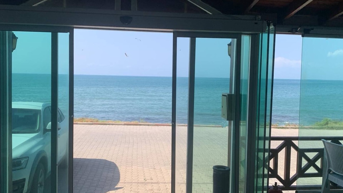 Yumurtalik Hotel | ABAŞ MASMAVİ OTEL