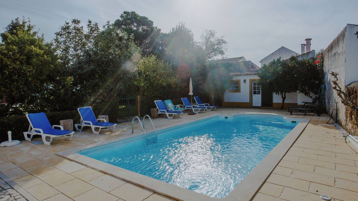 Alenquer Cabin | Aba da Serra, Rural Tourism, with breakfast, garden, and swimming pool