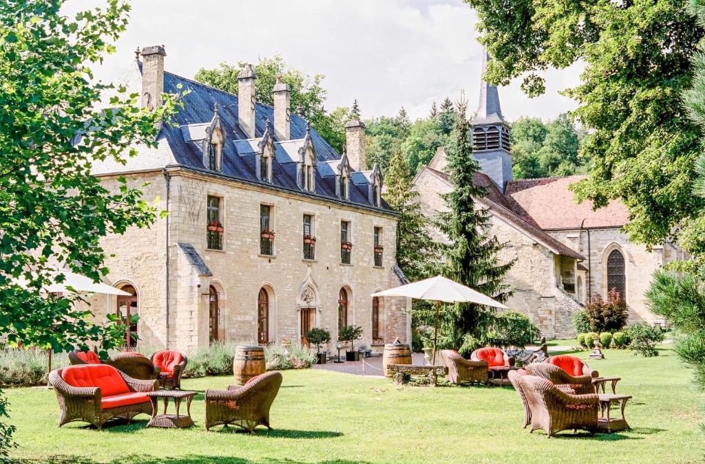 La Bussiere-sur-Ouche Hotel | Abbaye de la Bussière