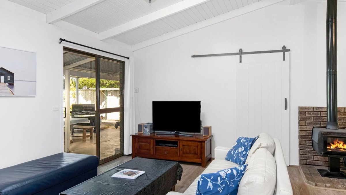 Abbey House | Abbey Beach Shack - Pet Friendly accommodation in beautiful Abbey!