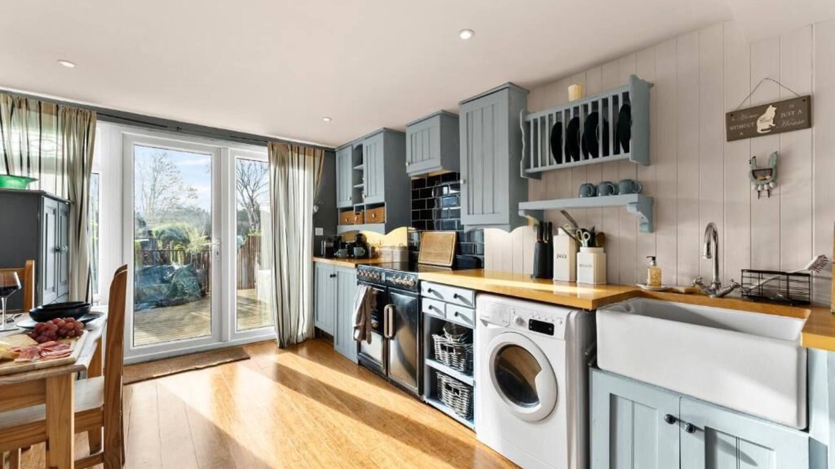 Bury St Edmunds House | Abbey House - Entire Home in Bury St Edmunds