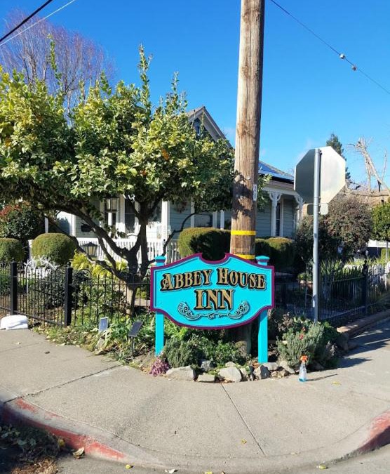 Winters Bed & Breakfast | Abbey House Inn