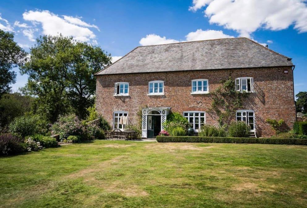 Alresford House | Abbotstone Farm House with Pool & Tennis Court