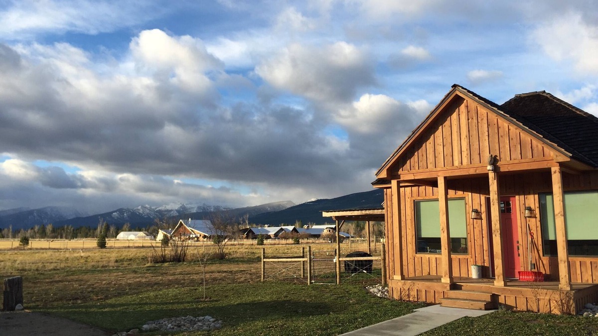 Grantsdale House | ABC acres' Gate House - Agritourism & Adventure in Montana's Bitterroot Valley!