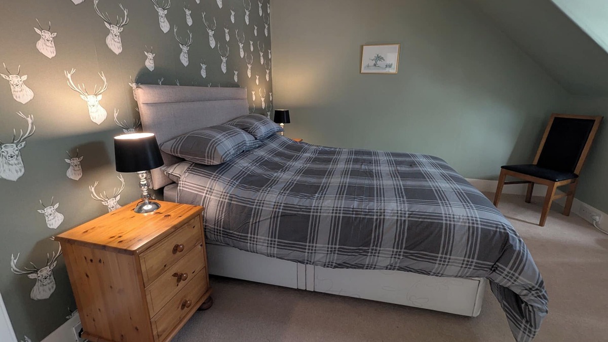 Aberchirder House | Aberchirder 1-Bed, Sleeps 2, 15 mins to Huntly