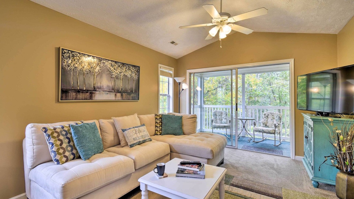 Longs Condo | Aberdeen Club Golf Retreat, Short Drive to Beach!