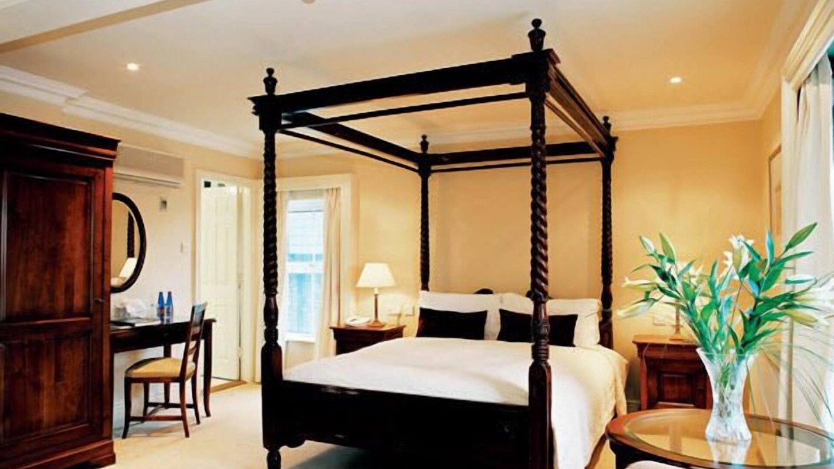Ballsbridge House | Aberdeen Lodge