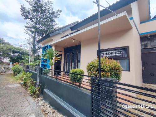 Oro Oro Ombo House | Abghan Home Batu 2BR