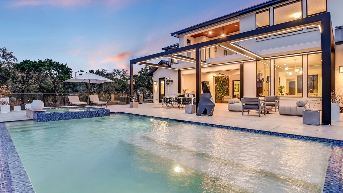Austin House | Above Collectic I Pool&Spa | Game Room I Long-term Available I Luxury
