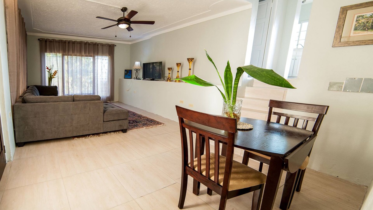 Constant Spring Apartment | Above The City Lights