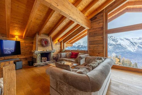 Saint-Pierre-de-Clages Ski Chalet | Above the Clouds - spacious chalet with great view