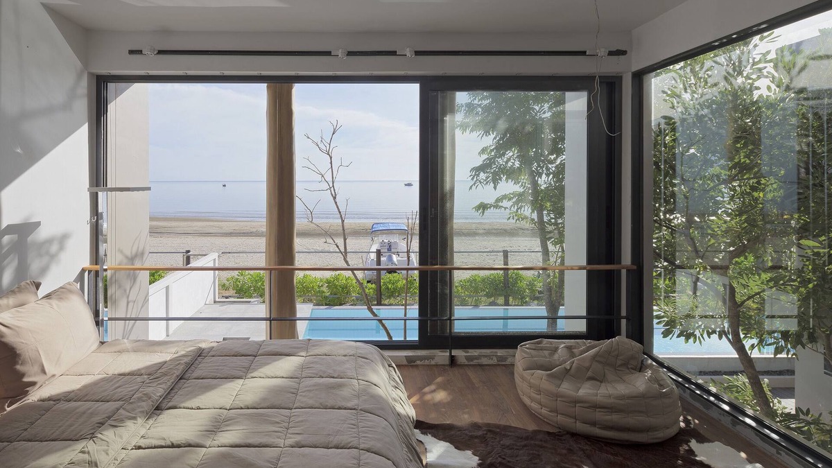 Sam Roi Yot Villa | Absolute Beach Front Pool Villa No 1