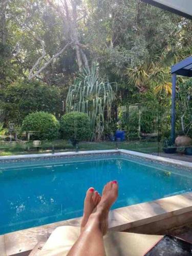 Wurtulla House | Absolute Beach Front Home -Dogs, Surf, Relax, Bush