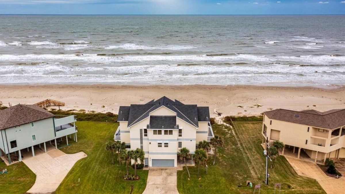 Indian Beach Villa | Absolute beachfront luxury villa in Indian Beach-first row