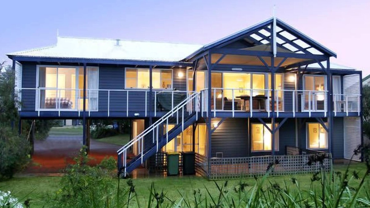 Quindalup House | Absolute Beachfront - Quindalup Beach House