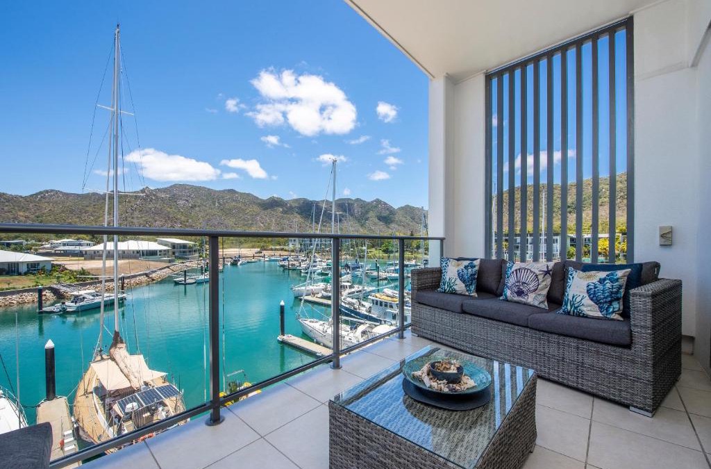 Nelly Bay Apartment | Absolute Waterfront Magnetic Island