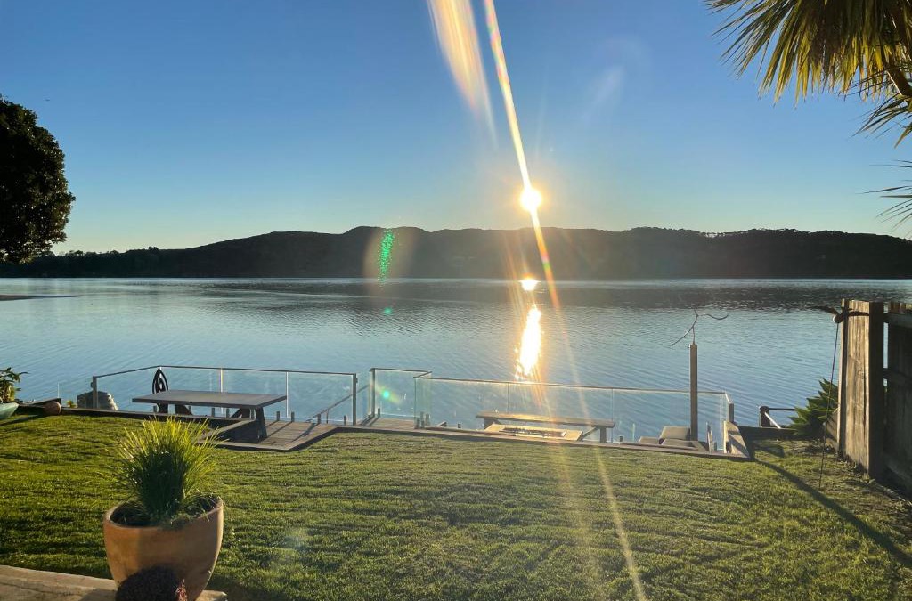 Raglan House | Absolute waterfront