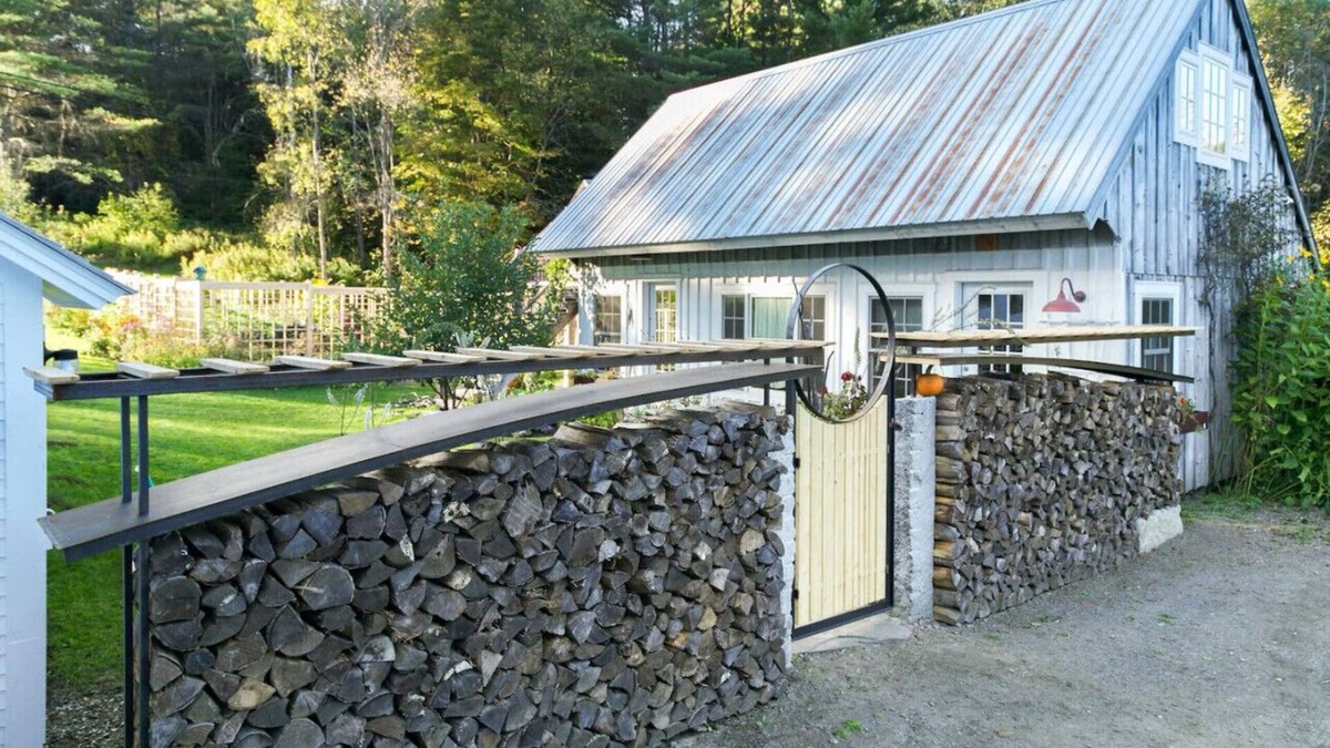 Montpelier Cottage | Absolutely Gorgeous Vermont Garden Cottage