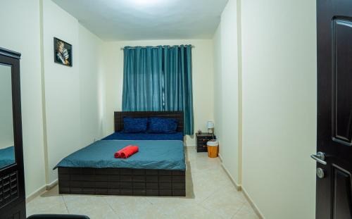 Mussafah House | Abudhabi tourist family Calm Rooms S12 baith al jannah LLC