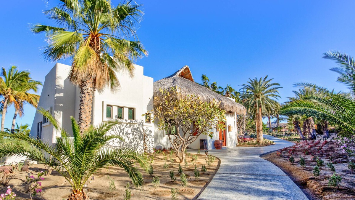 Ensenada Los Muertos Villa | Abuelo: Premium Oceanfront 2-bed, 2-bath villa with private