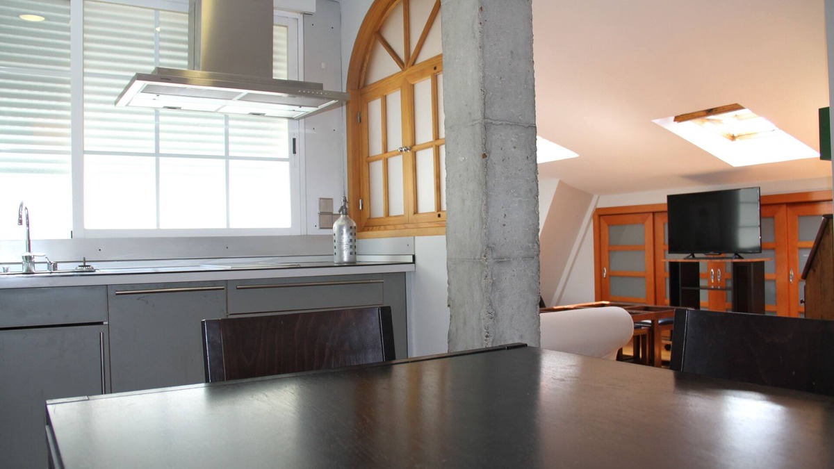 Arganzuela Apartment | ABUHARDILLADO APARTMENT in MADRID RIO/MATADERO. WIFI