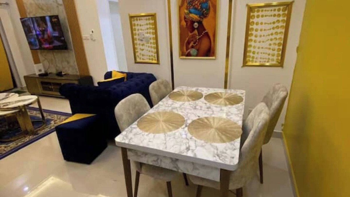 Sakumono Apartment | Aby's Serene Oasis|Pool view|City Centre|WiFi