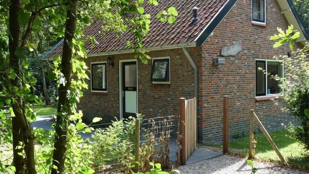 Nieuw-Haamstede House | Acacialaan 19 your family holiday home with spacious garden